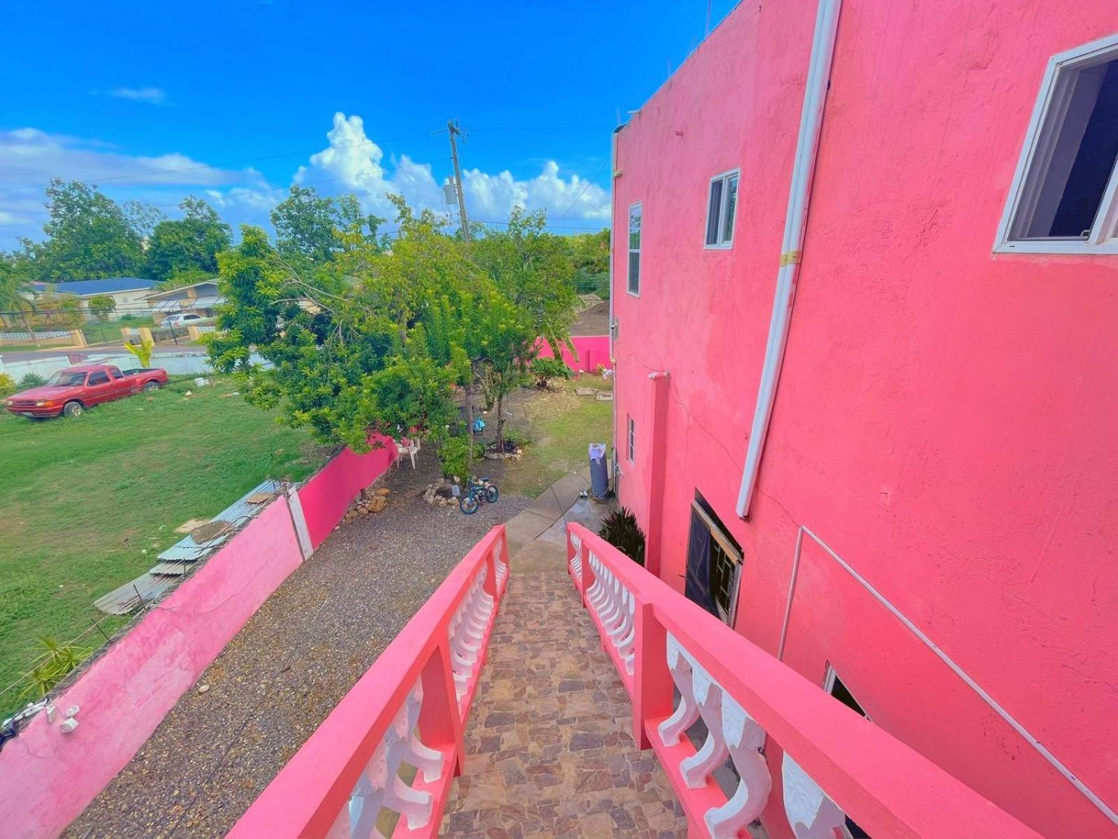 A Taste Of Jamaica Lavern'S Place Ocho Rios Exterior photo